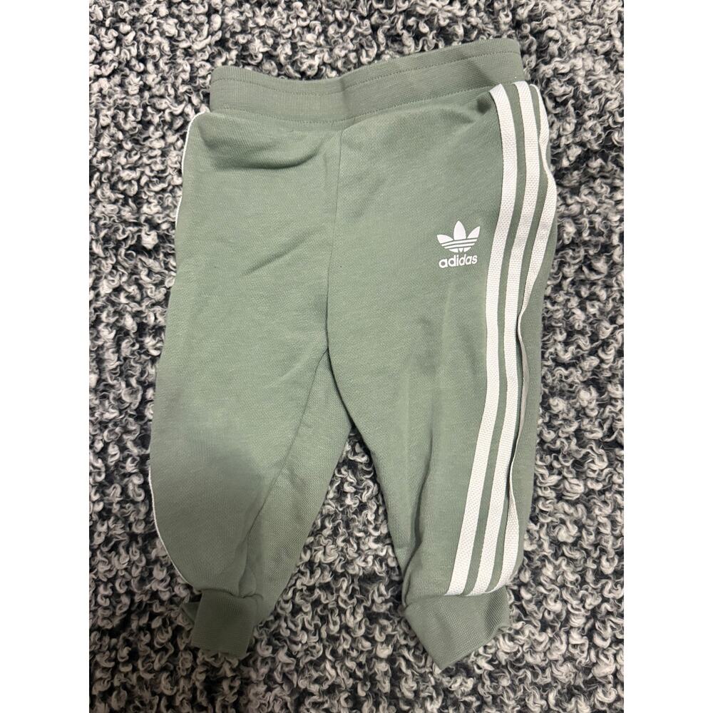 Adidas 12 month pants. GUC.